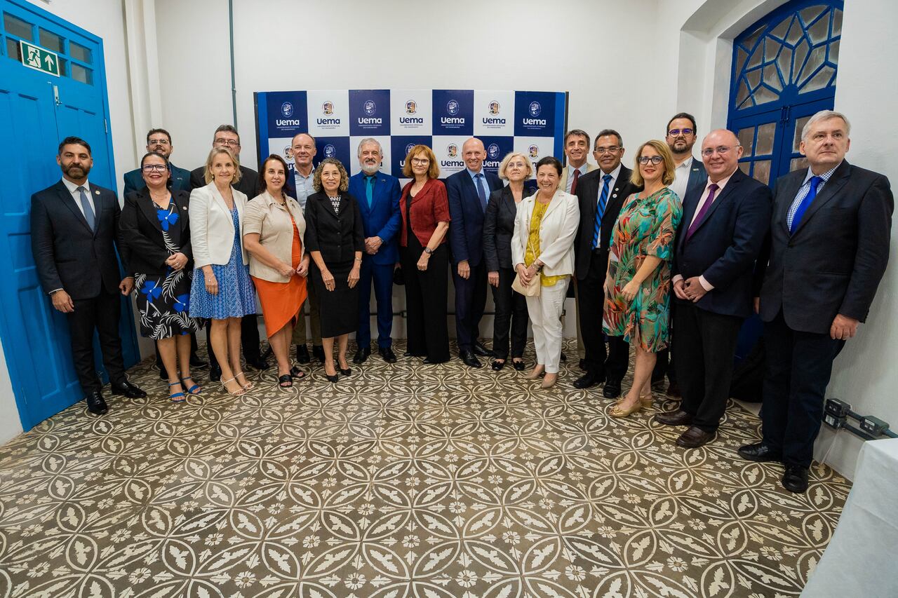 UEMA recebe delegação de embaixadores da União Europeia