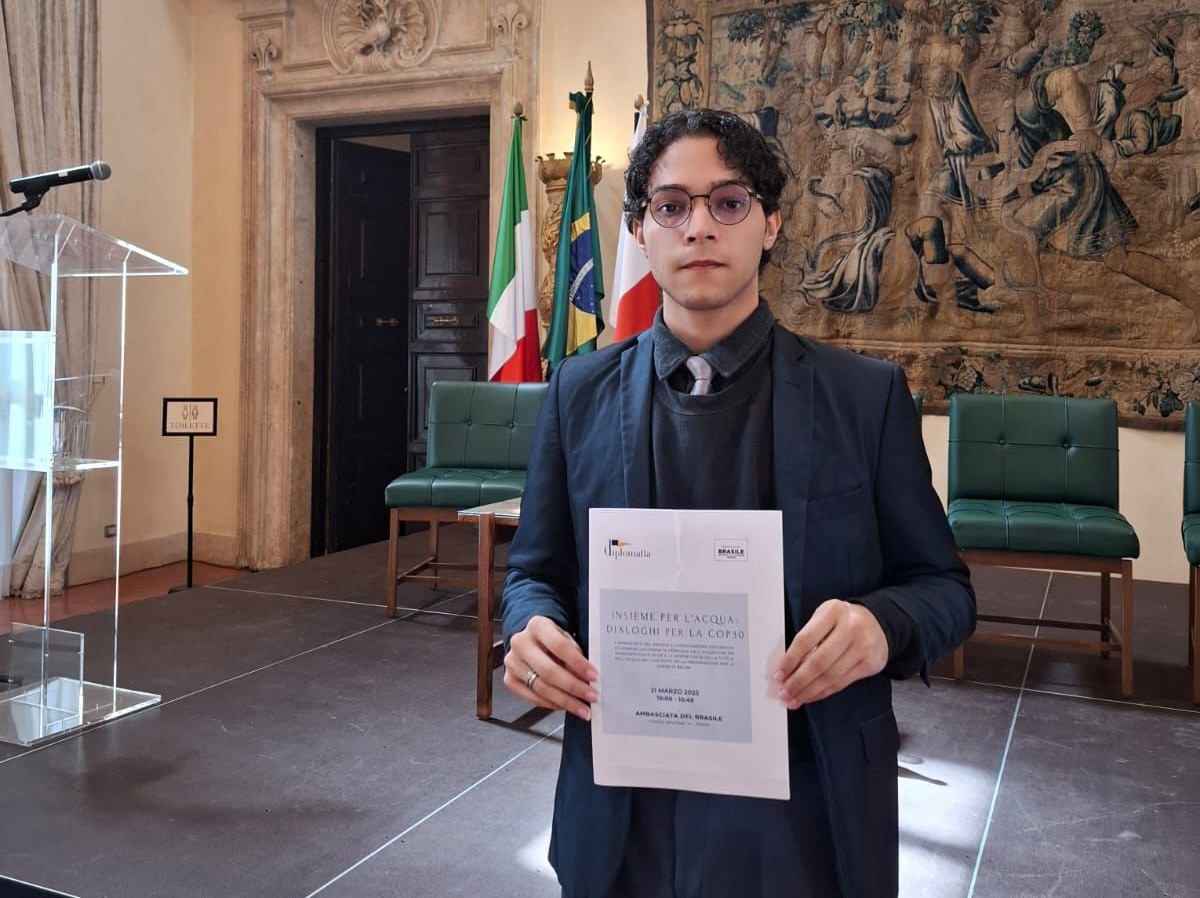Estudante da UEMA participa de programa internacional sobre inteligência artificial na Itália